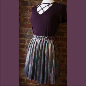 Urban Outfitters Oil Slick Pleated Mini Skirt Size M 🌀